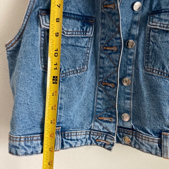 Zara women’s cropped denim vest - Picture 5 of 6